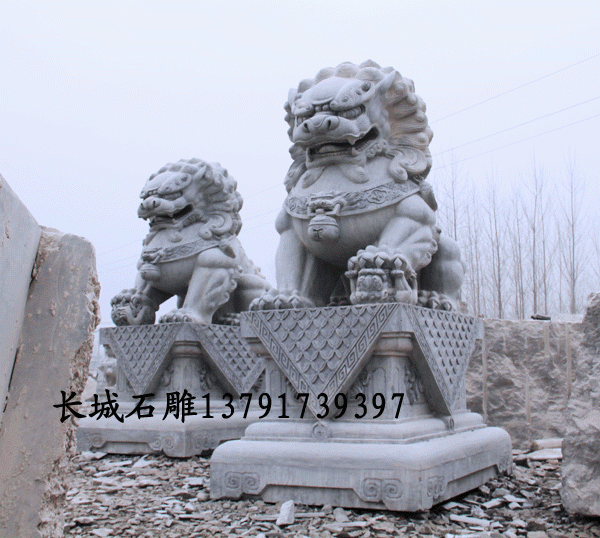 中國風格的石雕獅子
