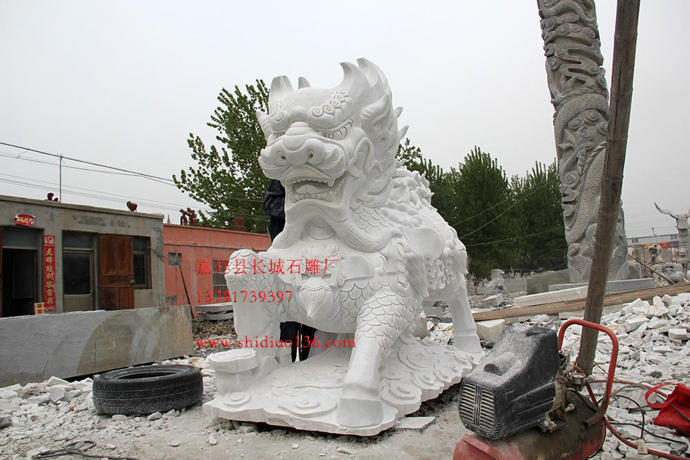 漢白玉石雕麒麟現貨